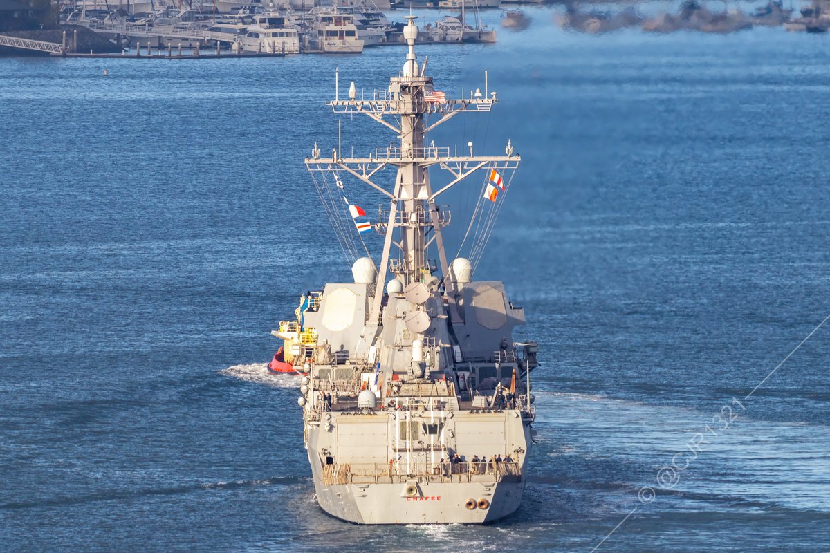 WarshipCam's tweet photo. USS Chafee (DDG 90) Arleigh Burke-class Flight IIA guided missile destroyer in San Diego heading for the North Pier - November 29, 2022 #usschafee #ddg90
SRC: TW-@cjr1321 https://t.co/1fVAjB55GC