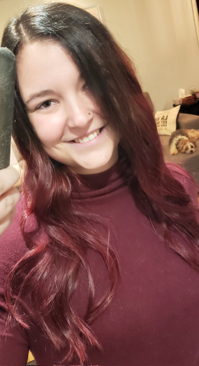 So, yeah, the full brown hair didn't feel like my thing... trying somethin new 😘😜 thoughts?