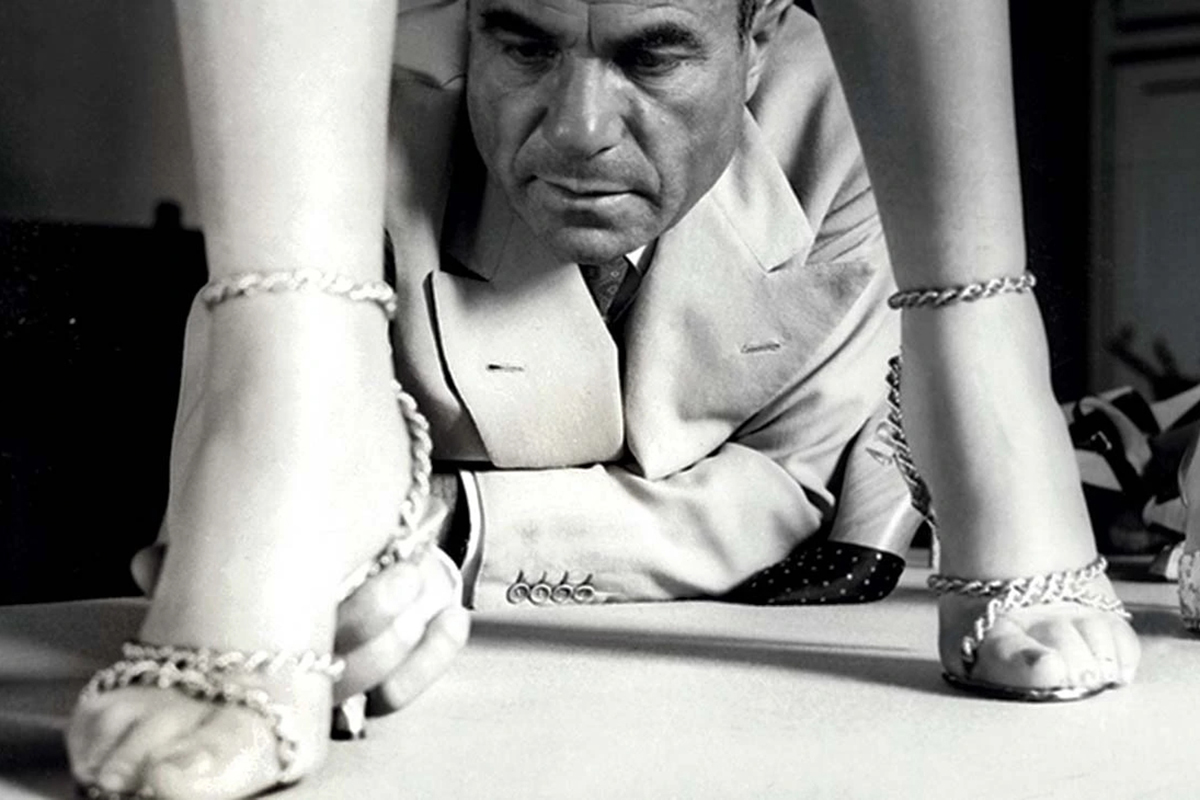 circlecinema's tweet photo. Salvatore: Shoemaker of Dreams is the lovingly told story of Salvatore Ferragamo, whose vision, passion, and craftsmanship made him “shoemaker to the stars.” A new documentary from Luca Guadagnino, opening on Friday, Dec. 2 at Circle Cinema! #CircleCinema #Ferragamo https://t.co/7H85JOvlF5