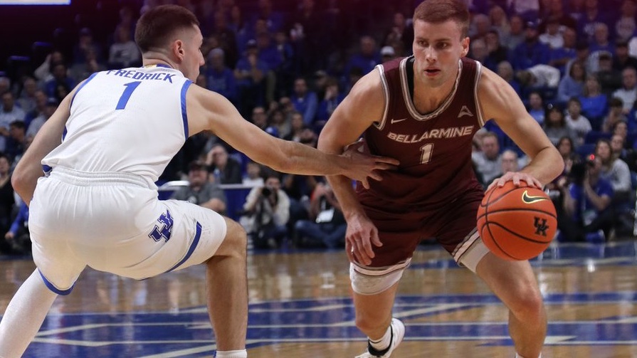 CBSSportsCBB's tweet photo. Bellarmine is the first team to play in Cameron Indoor, Pauley Pavilion and Rupp Arena in a single season. 

@BUKnightsMBB is tied with No. 19 Kentucky at halftime. https://t.co/ur5DFVyEfr