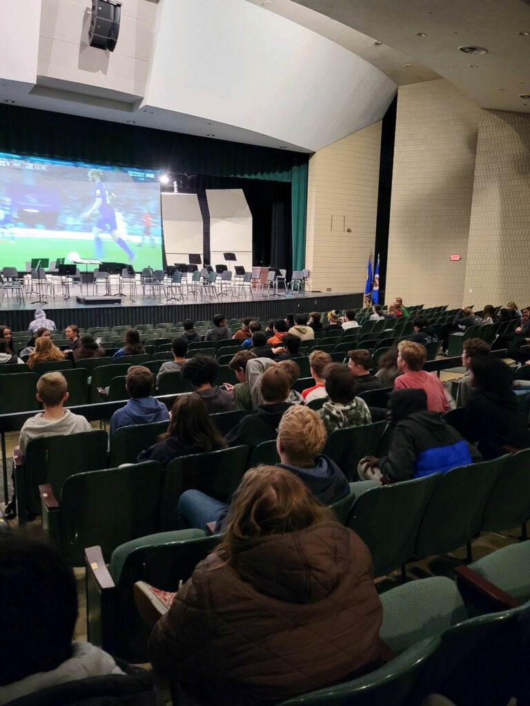 c_e_haakenson's tweet photo. World Cup Watch Party! #lunchtimeactivities #gotthew #onlytakesnegoal ⚽️ 🥅 🇺🇸 https://t.co/GuHxjUDzmS