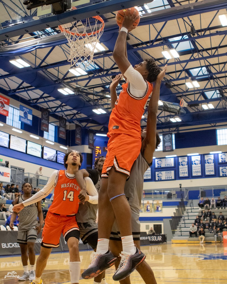 Jordan Ross, Collin Murray-Boyles, Brody Kozlowski, Mikel Brown, and David Katoa were more standouts <a href="/JustinDYoung/">Justin Young</a> and I had at @HoopfestUSA. 

Check out our insight from their performances at the event:

hoopseen.com/arizona/news/e…