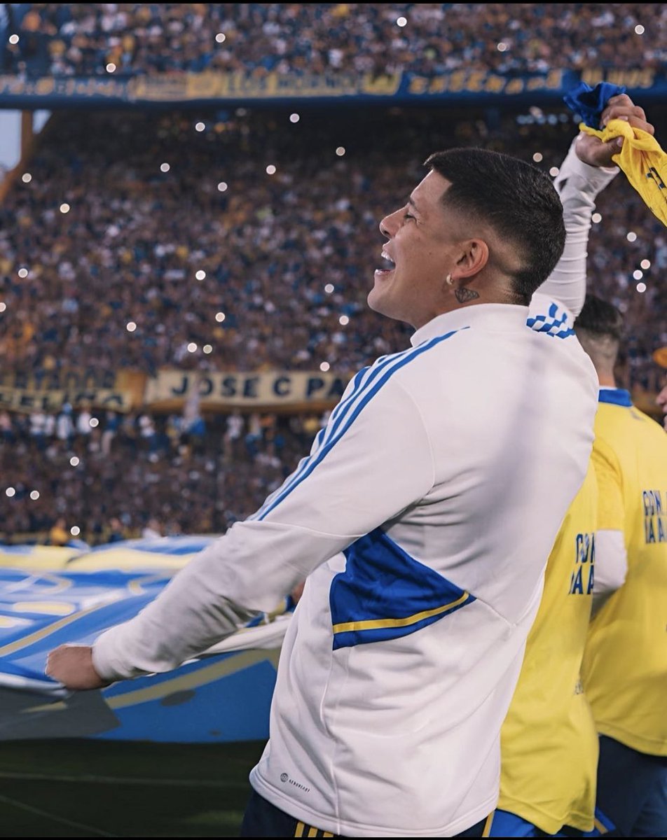 PadreBostero's tweet photo. lo felices que fuimos ese día, no? https://t.co/Hc7odEFwet