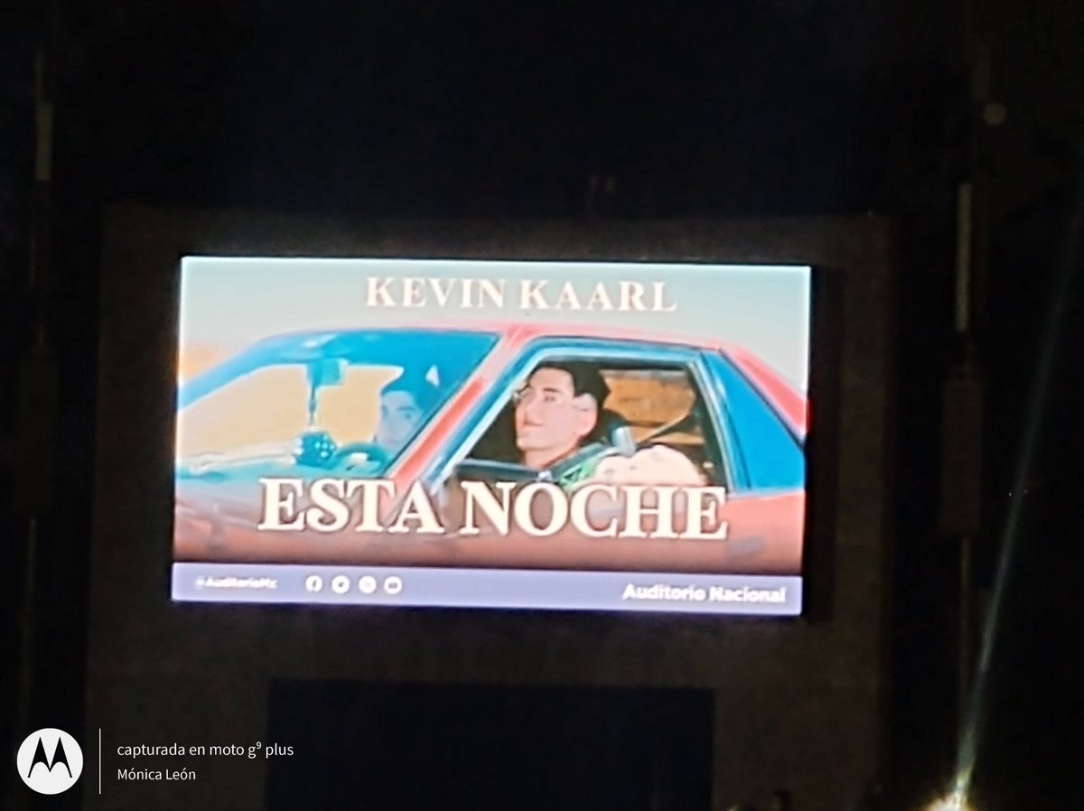 MoonLyonRoar's tweet photo. Esperando la hora para escuchar a @kevinkaarl https://t.co/8a12Ro6Acf