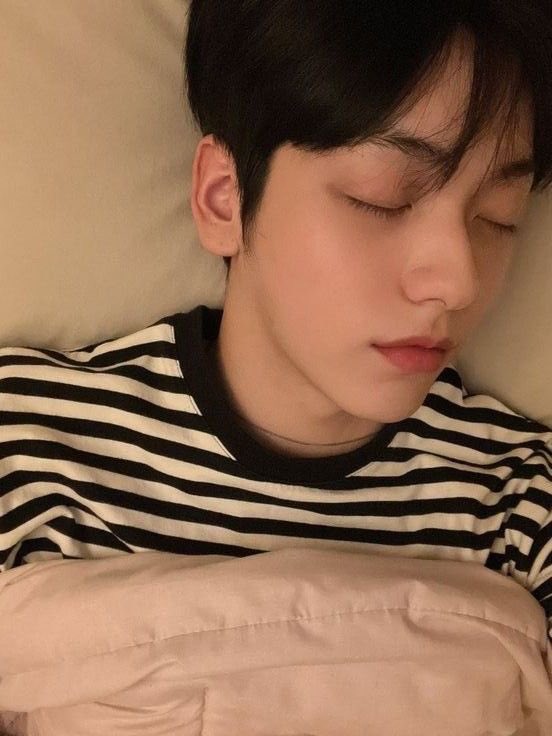 hrly soobin & snoopy 🖇️ tweet media