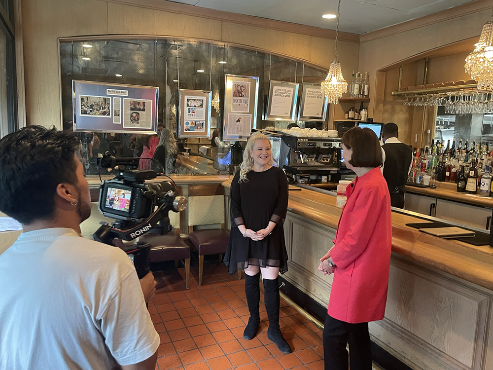 thekellywgroup's tweet photo. Enjoyed learning about the history of Commander's Palace from Lally Brennan-the atmostphere, the food &amp; the adult beverages weren't so bad either! So excited to see the final production!  https://t.co/XUSOFqK3lk
#ADTV  #behindthescenes  #excitingopportunity #neworleansfood https://t.co/Fbua2jaYVa