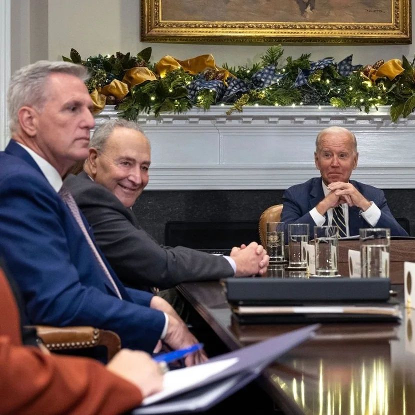 ChrisDJackson's tweet photo. Kevin McCarthy avoided eye contact with Dark Brandon at the White House today. 🤣🤣 https://t.co/92Jvp9NUri