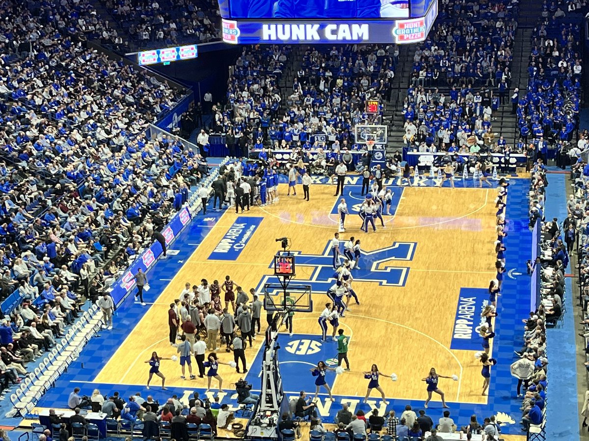 MA_Deuce's tweet photo. Our first game this year we’ve been able to make due to our work schedules…always good to be in @Rupp_Arena with @GApp5! #BBN #Strive4Nine https://t.co/RzzUQKI0ZN