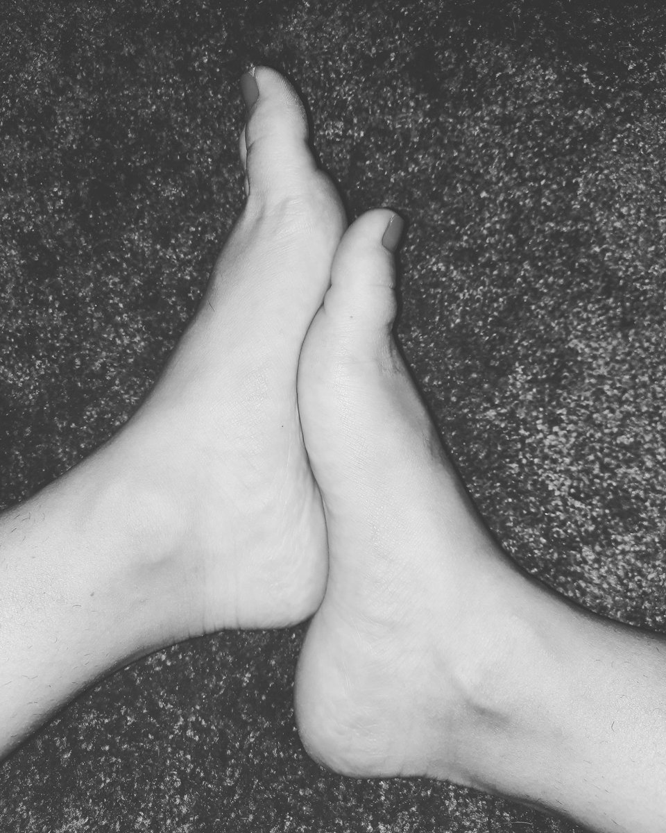 FootProdigy's tweet photo. For you🖤🤍
#feetfethish #feetpicsforsales #feetpic #Feet #toes #feetfordayz #feetlovers #toesmodel #feetmodel https://t.co/zLwjHiXxfR