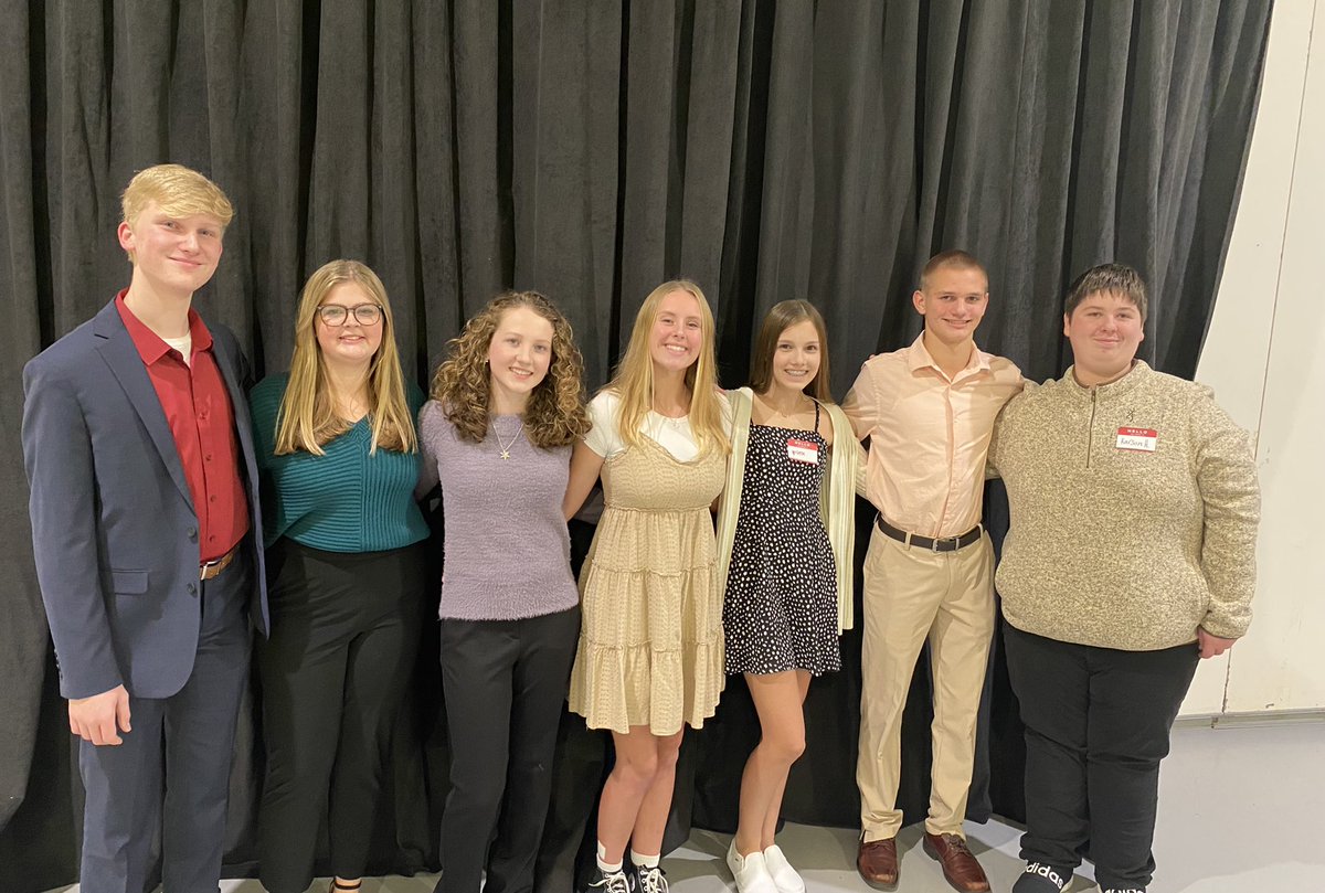 hhedfoundation's tweet photo. Members of the HHEF Board were honored to spend the evening @ the ACTS Graduation Dinner. We found our newest Board Members &amp; Celebrated so many Great Huskies as they found their new responsibilities!
Thanks @PurdueExtension for another great evening!
#WeAreHuskies
@HHSCSupt https://t.co/zbOHnkT6ks