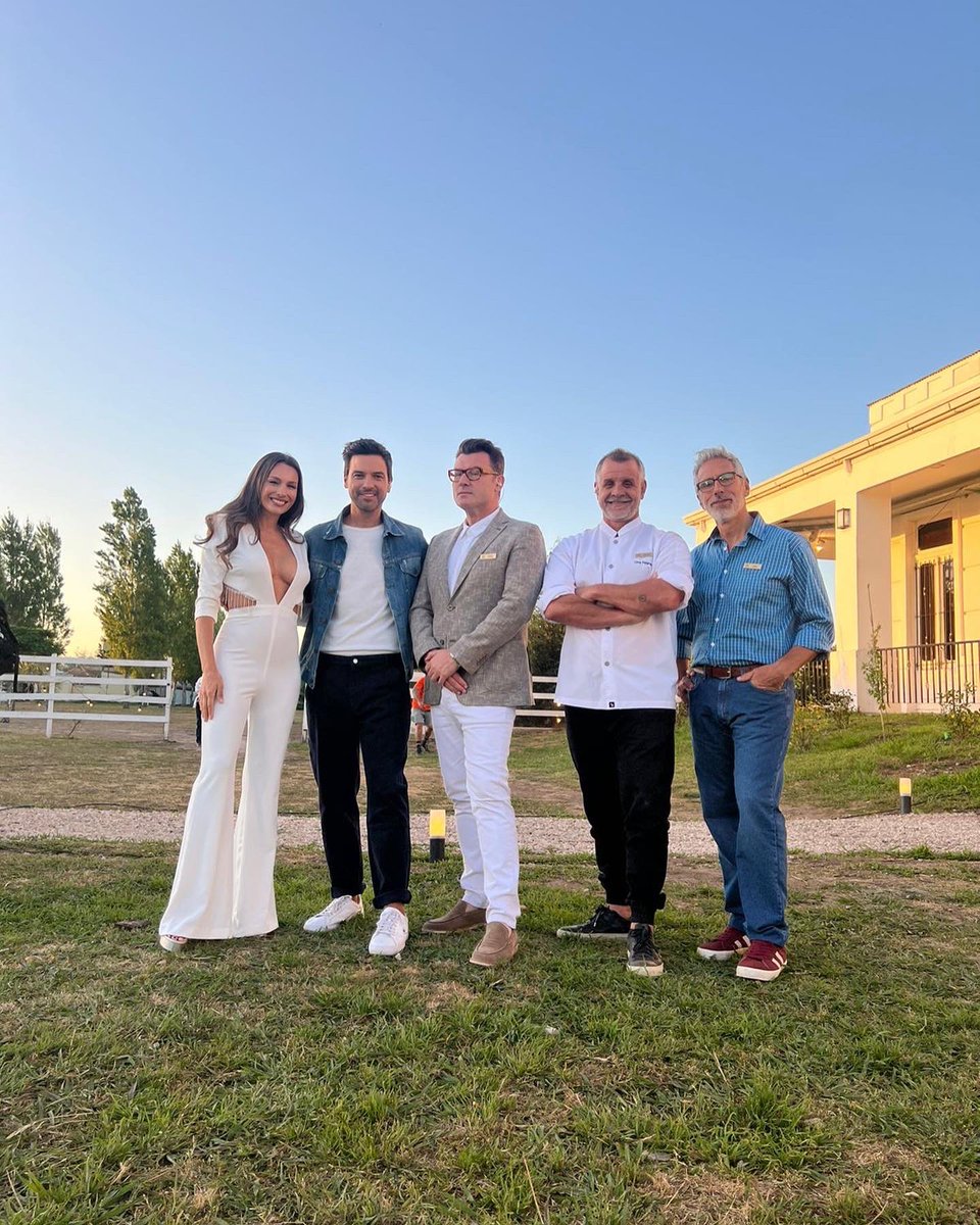 LeandroLeunis's tweet photo. Carrete random! Cada vez más cerca! @hoteldefamosos por @eltreceoficial @BoxfishTv @pampitaoficial @OliveriGabriel @juan_miceli 💪🏼🍀👍🏼 https://t.co/GW4WXwye8l