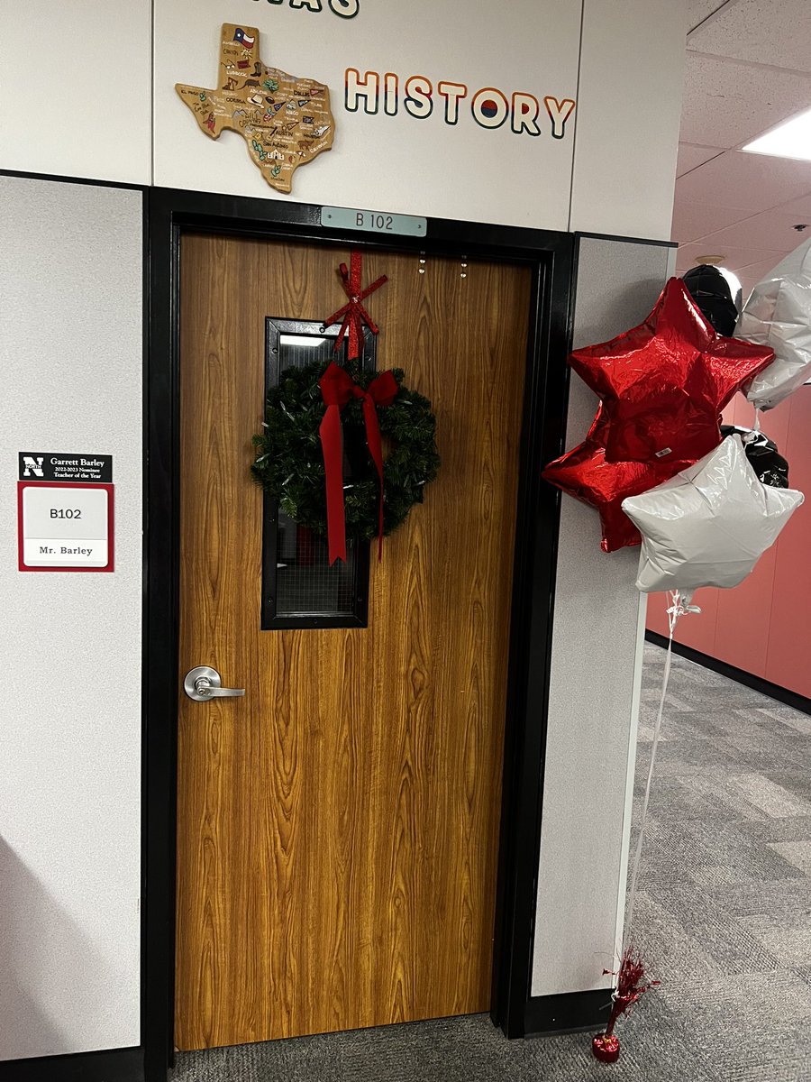 Today was a great day at <a href="/CMSNorth/">Coppell MS North 🐾</a>! Got nominated for teacher of the year and go invited to the high school for teacher recognition for <a href="/coppellhoops/">Coppell Basketball</a>! Was great to see my former athletes beat Richardson! #todaywasagoodday