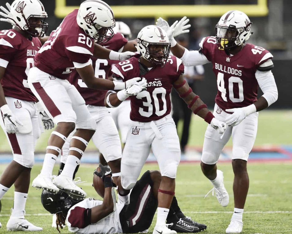MurrayDavonte's tweet photo. Blessed To Receive An Offer From Alabama A&amp;M University!!! AGTG!!!🙏🏽 @hcpearl @CoachFredT @Detroit_CTFB https://t.co/y8Or4hJWQs