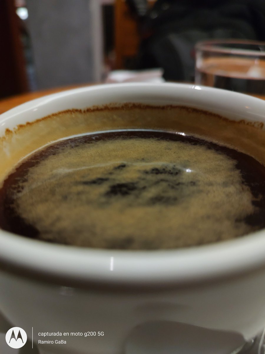 Miren la definición de este café....en la brújula <a href="/cafebrujula/">Café Brújula</a>