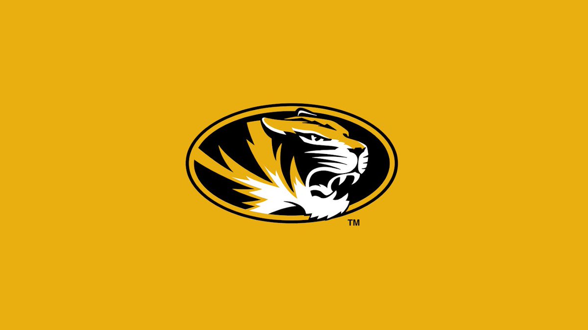 I am blessed to say I’ve received an offer from the University of Missouri
<a href="/CoachDrinkwitz/">Eliah Drinkwitz</a> <a href="/mjohnson7672/">Marcus Johnson</a> <a href="/CoachReedLive/">Carl Reed Jr.</a>
