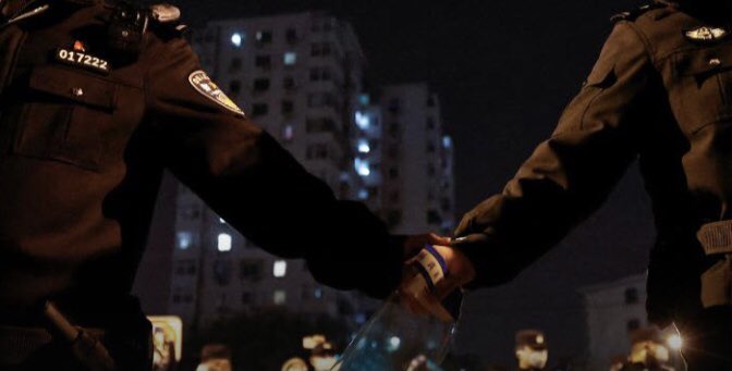 MediaUnknwn's tweet image. China's security apparatus swings  into action to smother Covid protests #ChinaSecurity #COVID19 #covidprotests