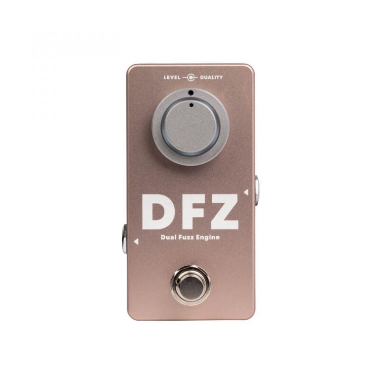 DarkglassJapan's tweet photo. あのDuality FuzzがB1Kのフォーマットで復活することが発表されました!
https://t.co/0NszLrKkbc
Blendコントロールがあるので低域がつぶれることなく、強烈なファズサウンドはもちろんシンセベースっぽいサウンドメイクも可能です。 https://t.co/ObsaCAMcqS