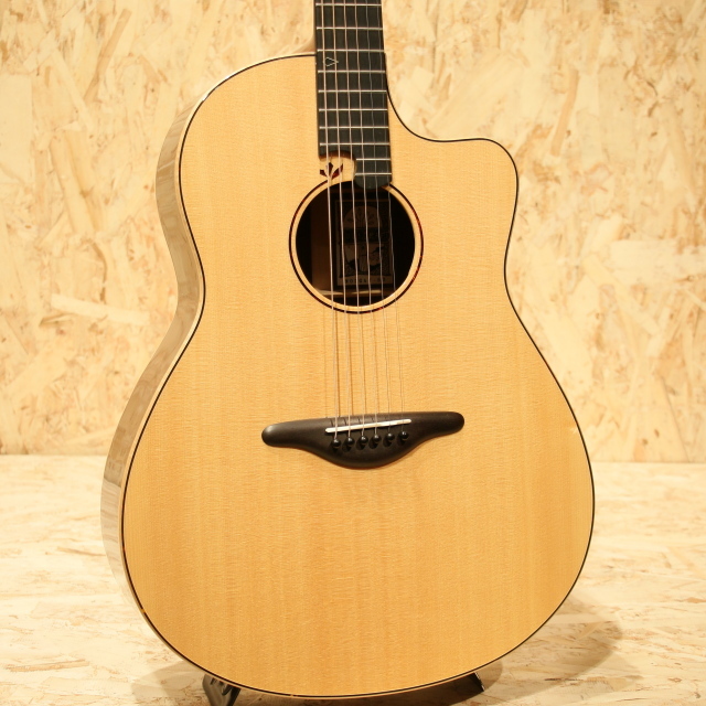 digimartnet's tweet photo. 富山在住のトップルシアー”杉田健司”氏監修のブランド”Sugi Craft”。元々杉田氏の工房でチーム製作されていたモデル”Nougat”のカッタウェイモデル。
SUGI CRAFT Nougat Cutaway at #三木楽器 on #digimartnet
https://t.co/P7DJSw8mtG
#acousticguitar #アコギ #アコースティックギター #sugicraft https://t.co/vzs4GAFM1b