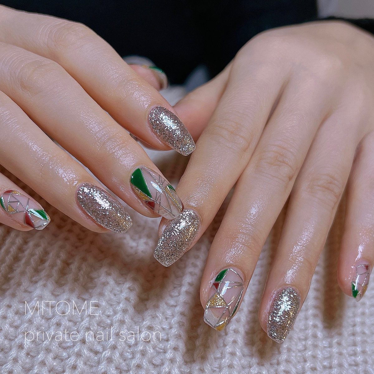 大人クリスマス🎄ネイル
ステンドグラスみたいで素敵でした
#横浜ネイルサロン
#横浜フィルイン
#クリスマスネイル