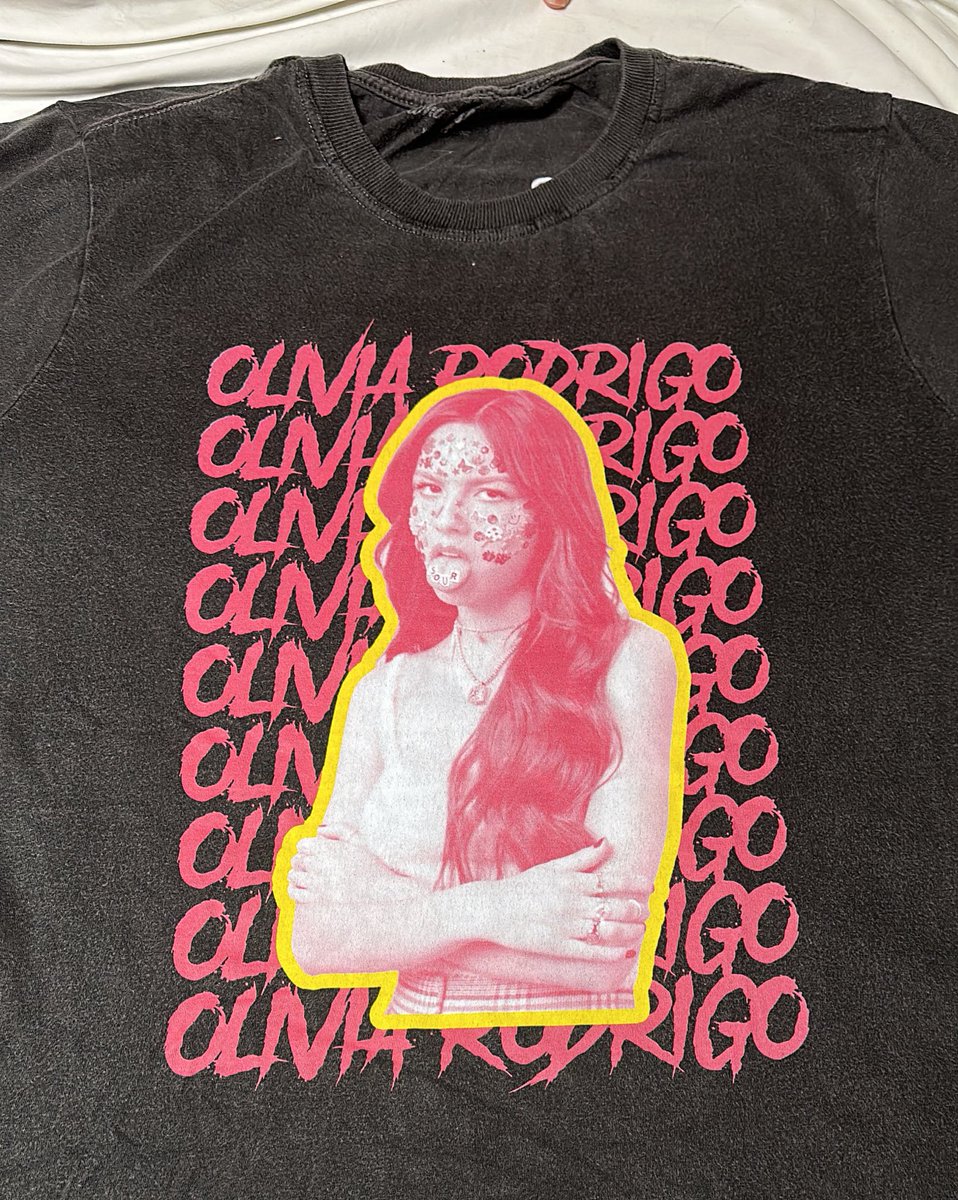 whateeshirt's tweet photo. #WTSsale: tamanho G
R$50,00 COM FRETE GRÁTIS!!! https://t.co/rshM0K7ziG