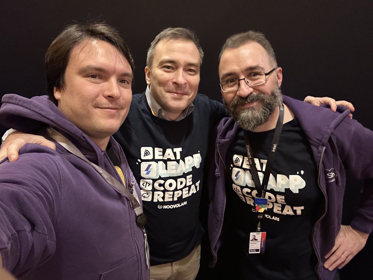 Simone Merlini (@cloudsimo) on Twitter photo What a great discussion with Simone Severini, Director of #Quantum computing at <a href="/awscloud/">Amazon Web Services</a> about the impact of quantum on the next decades of IT!
Hey, <a href="/a_cava94/">Andrea Cavagna</a> <a href="/NicoloMarchesi/">Nicolò Marchesi</a> it seems that #Leapp has a new big fan! 😉
#reInvent #Proud2beCloud What a great discussion with Simone Severini, Director of #Quantum computing at <a href="/awscloud/">Amazon Web Services</a> about the impact of quantum on the next decades of IT!
Hey, <a href="/a_cava94/">Andrea Cavagna</a> <a href="/NicoloMarchesi/">Nicolò Marchesi</a> it seems that #Leapp has a new big fan! 😉
#reInvent #Proud2beCloud