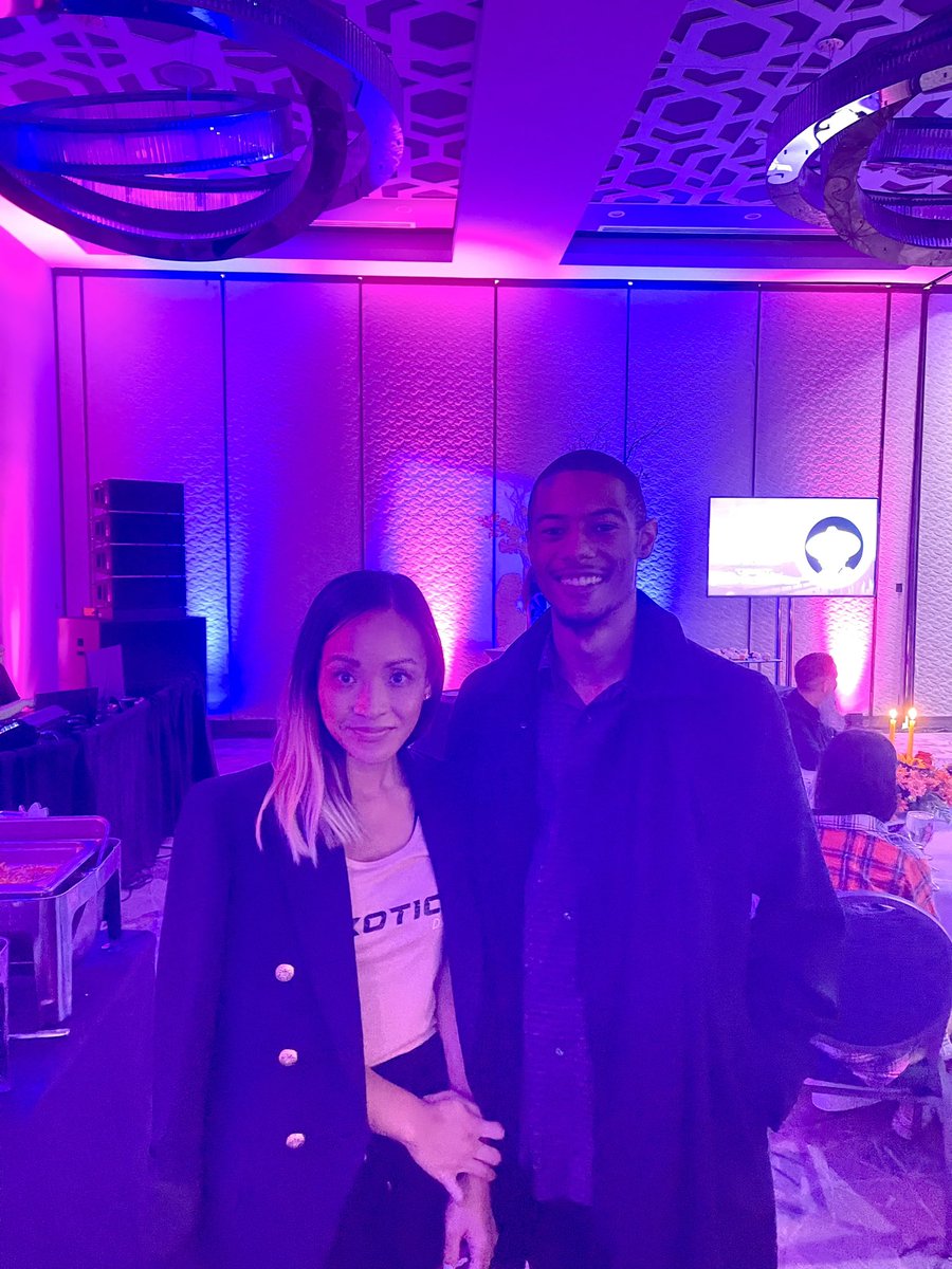 G24Devon's tweet image. Got to kick it with the one and only @MaryBethSales!!!!!!!!