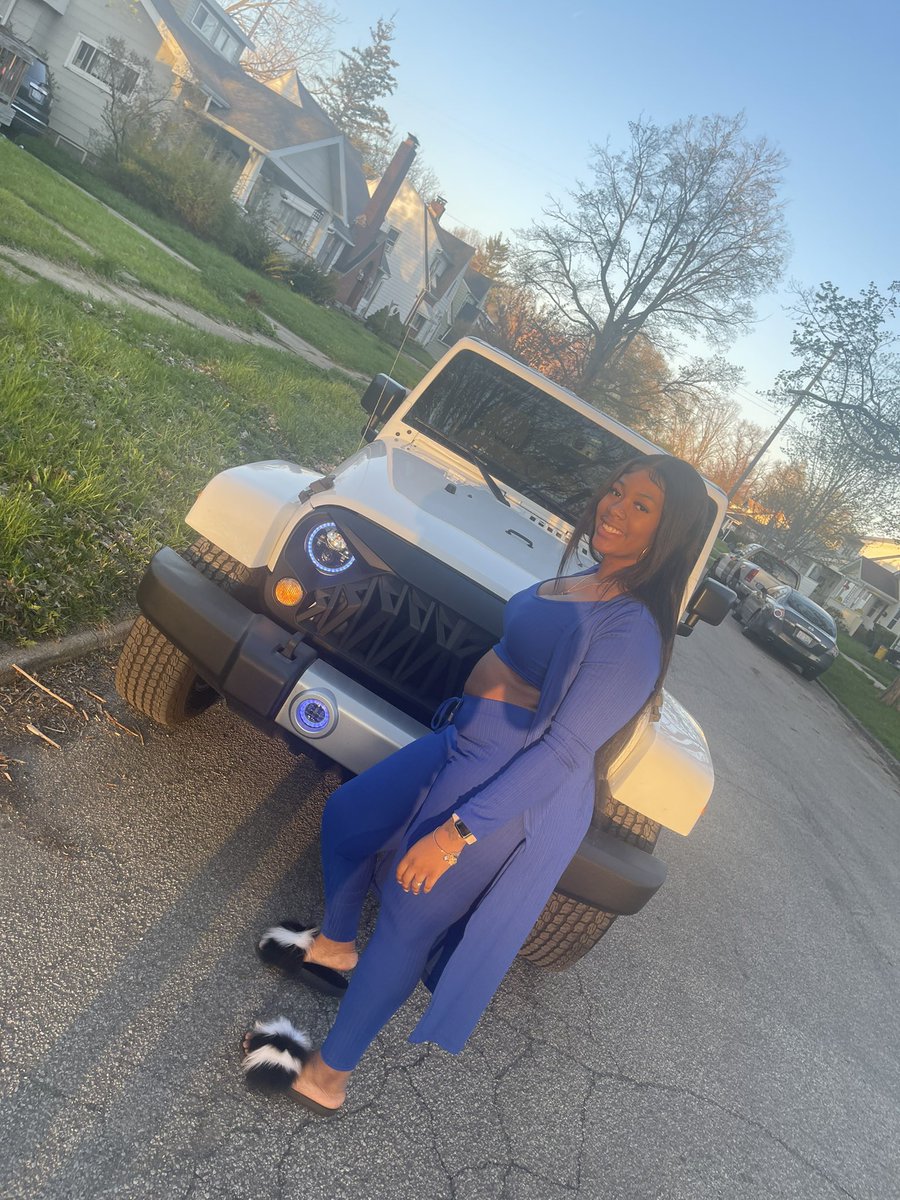 prettyzee21's tweet photo. I love me some me 🫶🏽🥰 https://t.co/DCF6fCAUKS