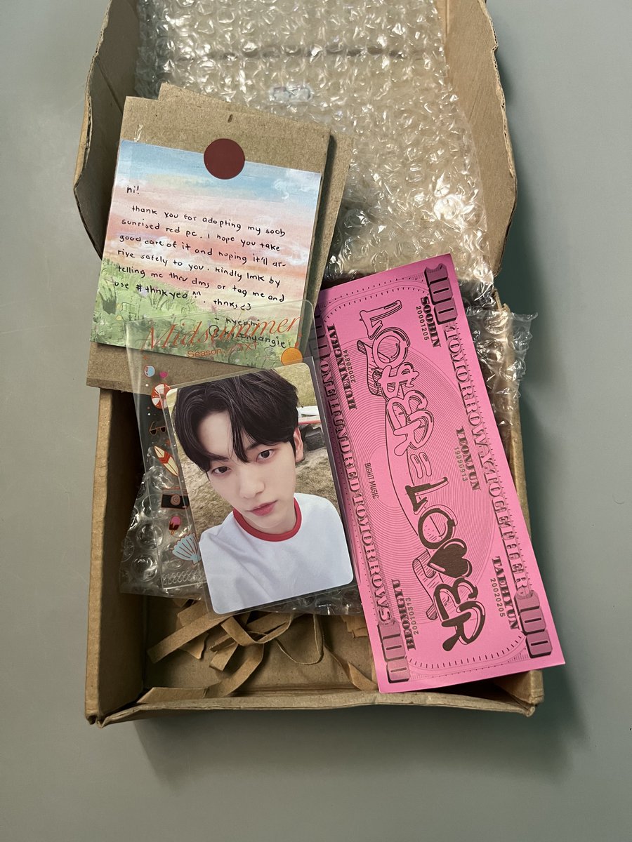 toobincart's tweet photo. #toobinmails π©
My first Midsummer Soobin came home π₯Ή thank you @kyeonyangie
With free holder & loser lover bill pa ππΌ #thnkyeo https://t.co/3kf01dhNLp