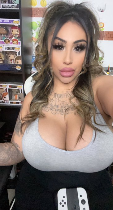 Live on twitch https://t.co/BnNkn5yfDk