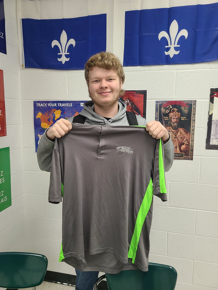 DHSAcademicTeam's tweet photo. Four more polos earned in the past few weeks! Congrats to senior Noah, junior Sam, freshman Quaid, and junior Jordan! So proud of our new players! #gogreenarmy https://t.co/RkgOF9vV0V
