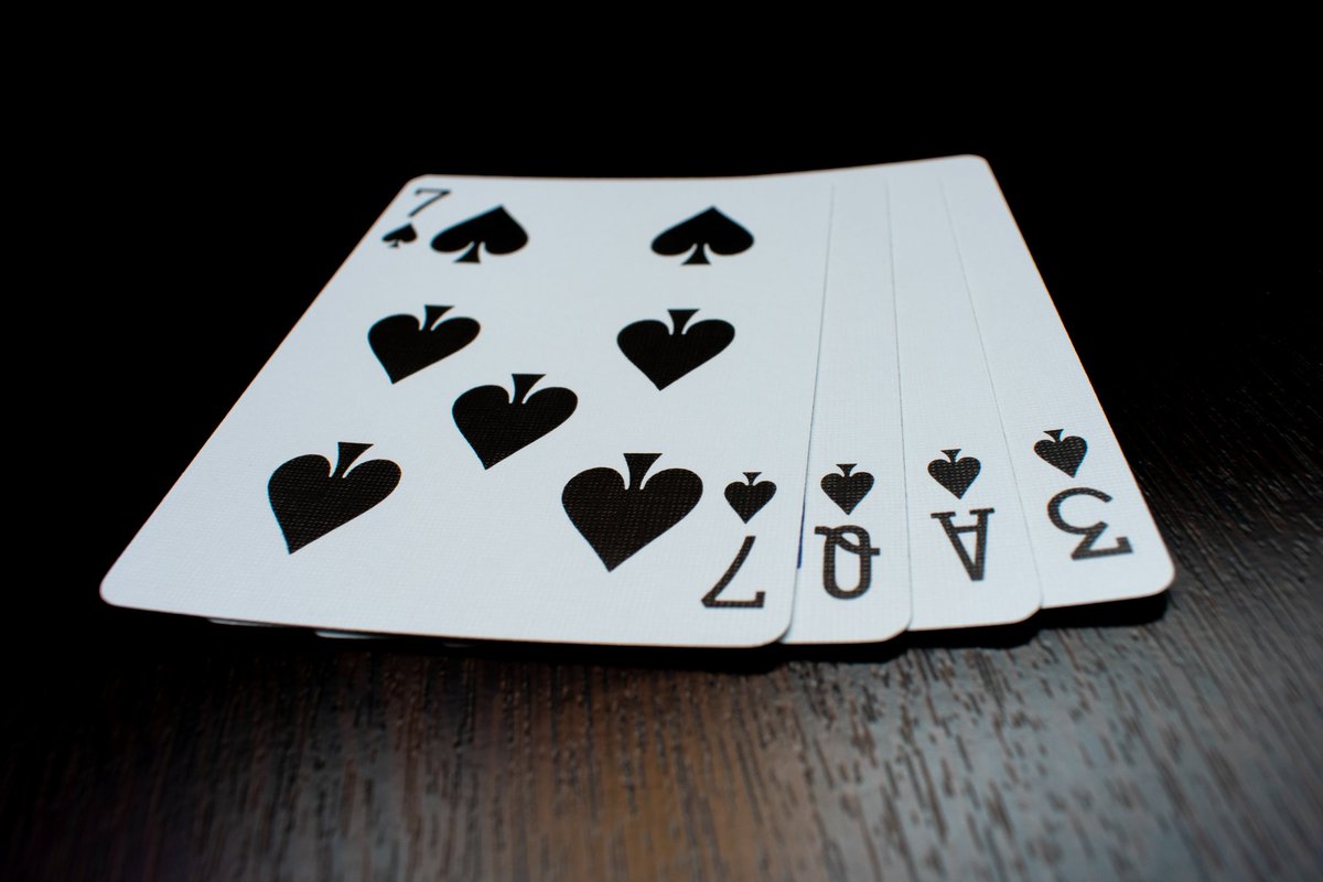 ImNataliaCarney's tweet photo. ABC Deck by @davidblaine.
♤
#PlayingCards #Deck #Suits #BeyondMagic #DBproduction
@abc #Photography #Photos #Photo #PhotoOfTheDay https://t.co/hMv2OCAJ6X