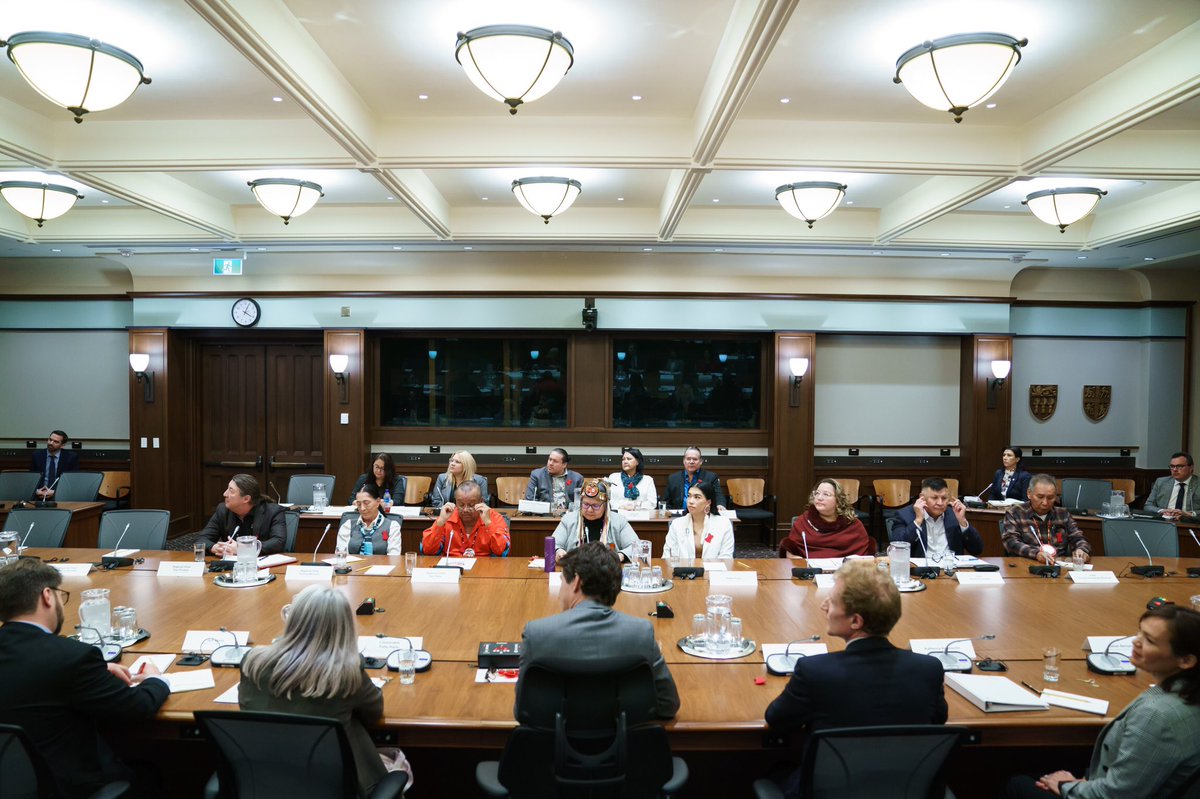 JustinTrudeau's tweet photo. Spoke with @ChiefRoseAnne and the @AFN_Updates Executive Committee about diverse national and regional priorities – and the concrete steps we can take, together as partners, to strengthen our relationship with First Nations in Canada. We will continue this important work. https://t.co/qAwmLjjaSh