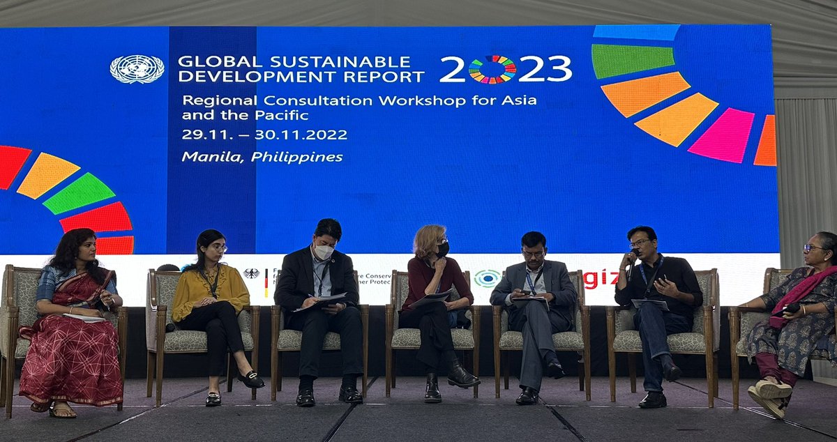 NadjaEmmanuel's tweet photo. @NancyShackell and Jaime Montoya @DOSTphl discussing regional examples and collecting good practices to #LNOB at day 2 of the #GSDR2023 workshop for #Asia and the #Pacific. #2030Agenda #UN #BMUV #Philippines https://t.co/nJs9vwYjKB