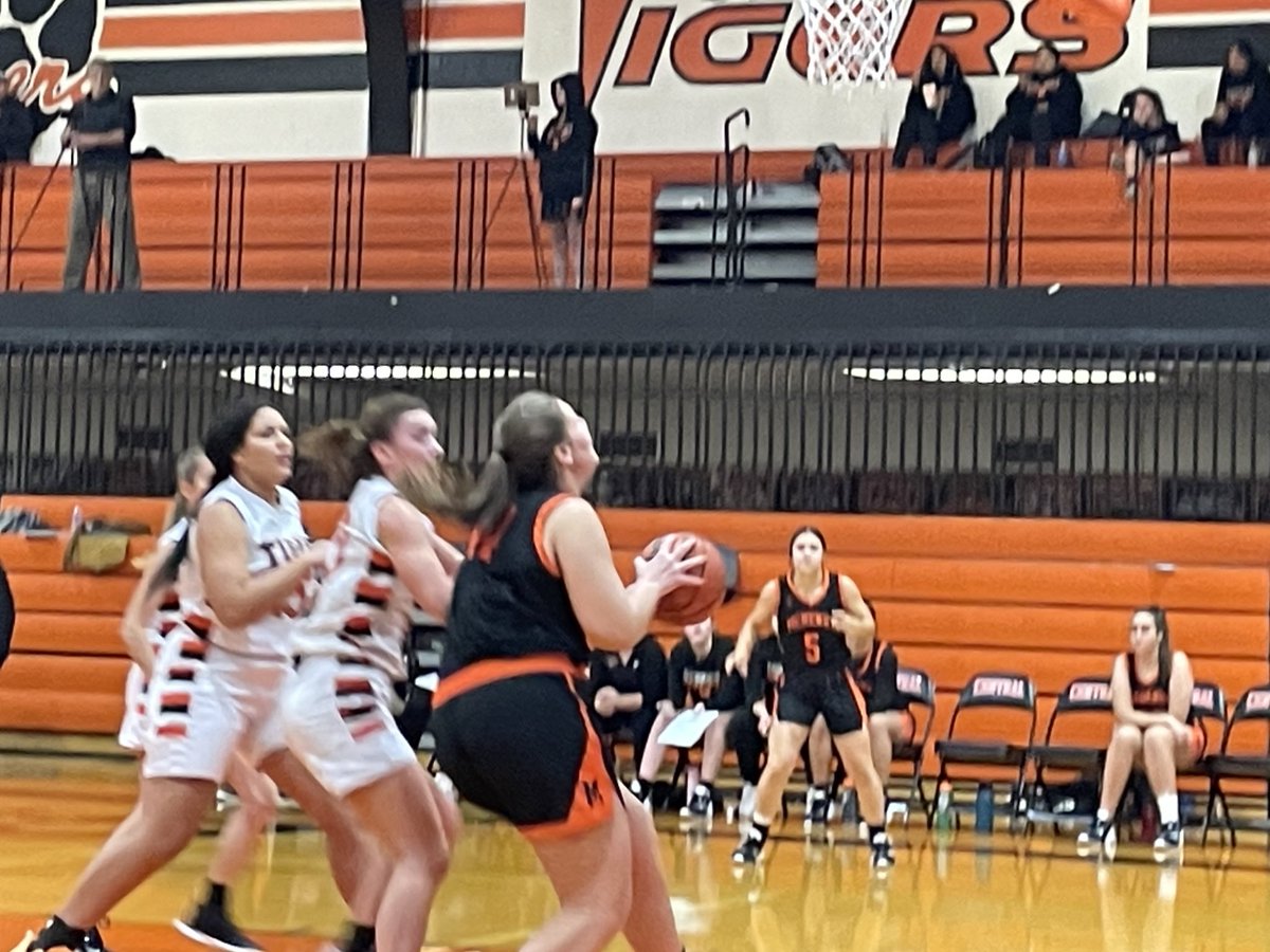 <a href="/McHenryGBB/">McHenry Girls Basketball</a> conference opener 
At Crystal Lake Central. Close game in the 4th! <a href="/WE_R_WARRIORS1/">McHenry Athletics</a> 
#MindSet #WarriorPride🧡🖤