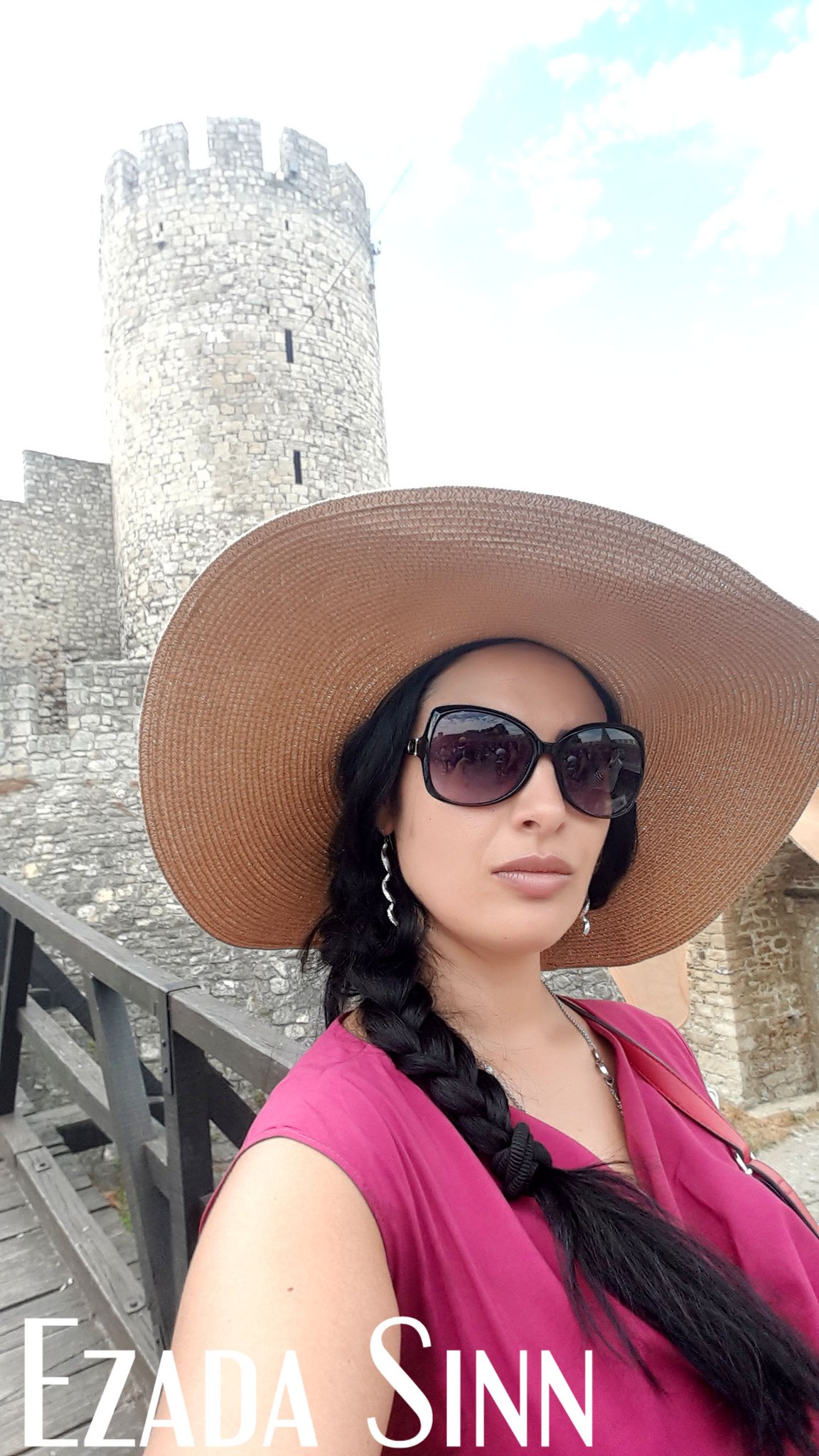 TW Pornstars ♀️ The Matriarch (Ezada Sinn) ♀️ 🔞. Twitter. Selfie from