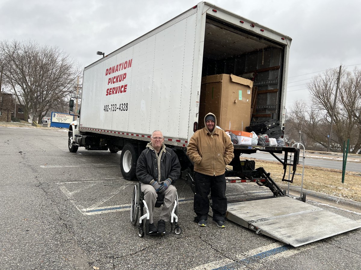 Thank you @ThriftWorldOMA for braving the weather and spending your day with us for our #GivingTuesday402 clothing donation drive! We appreciate your partnership and support today and throughout the year.