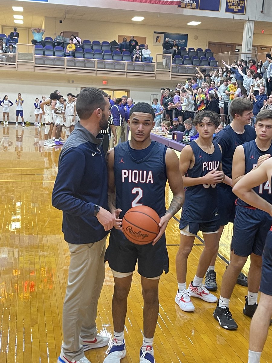 chiphare's tweet photo. Congratulations to senior Dre’Sean Roberts for scoring his 1000 career point as a Piqua Indian tonight! #WeArePiqua https://t.co/ZGwo11IX4k