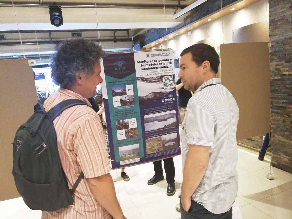 También intercambiamos conceptos con colegas de diferentes países presentes en el evento sobre el estudio de diversos eventos hidroclimáticos extremos, con el fin de modelar eventos a futuro. #ialipa2022