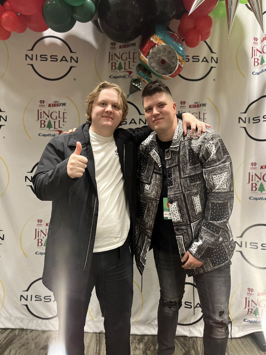Colt On Airrrrr tweet media