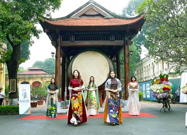 하노이시 “관광 아오자이 축제 2022” 12월 2일부터 vinatimes.net/hot_issue/5485…