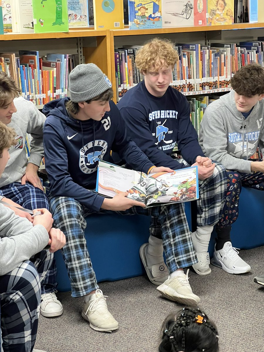 PreissStacey's tweet photo. We have just a few days left in our annual 1st grade Pajama Drive! Our friends from the Suffern Hockey Team 🏒 delivered some PJs today and treated us to a read aloud! Send in your new PJs by this Friday, 12/2!  @ViolaAchieves  @violafirst1 https://t.co/CK6em7TJi8
