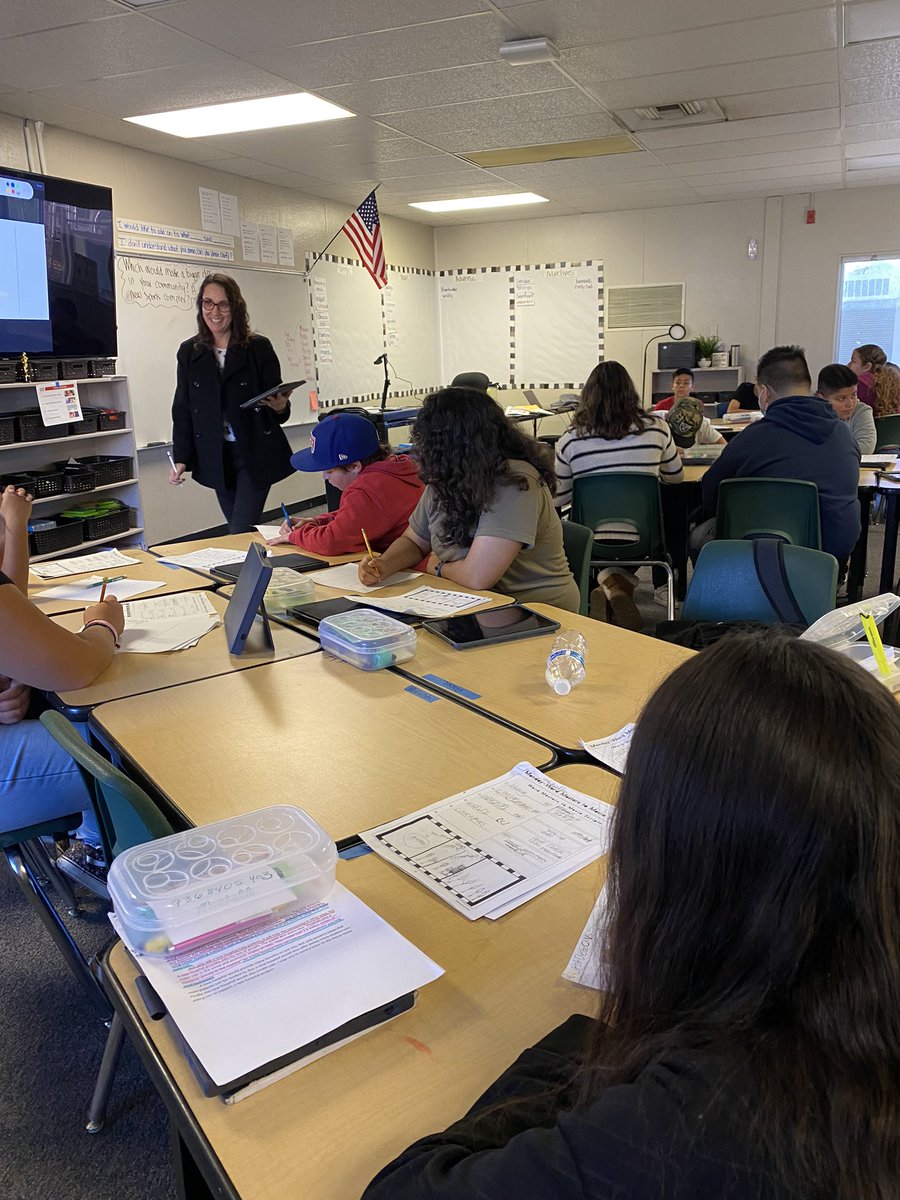 AshleyMBSD's tweet image. Learning from colleagues is the best! I’ve had the opportunity this week to watch @LizSpindler6 model B-D-A routines in order to better support my #bsdGATE teachers. Proud to work alongside such an amazing educator with a passion for literacy 📚