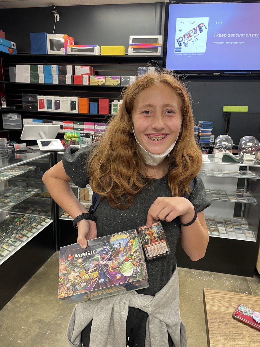 DanaFischerMTG's tweet photo. Even though I didn’t win the RCQ at @TappedOutGaming , by making Top 4 I got a good prize payout and was able to get a full box of #MTGUnfinity (one of my favorites!) plus the special Chandra to match my costume! https://t.co/okXXvxRaXH