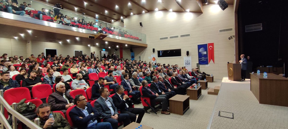 Akdeniz Mühendislik Günleri büyük ilgi ve yoğun bir katılım ile başladı. #AkdenizMühendislikGünleri