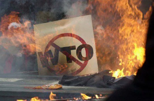 RadicalPast's tweet photo. 30.11.99: Against the WTO-Conference in Seattle. https://t.co/ufwIw3Pt55
