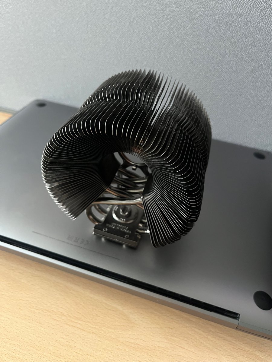 Sice to bylo původně na AMD, ale myslím, že to zvládne i nějaké to teplo z Intelu, schválně jestli to je jen sranda nebo to fakt nějaký užitek přinese