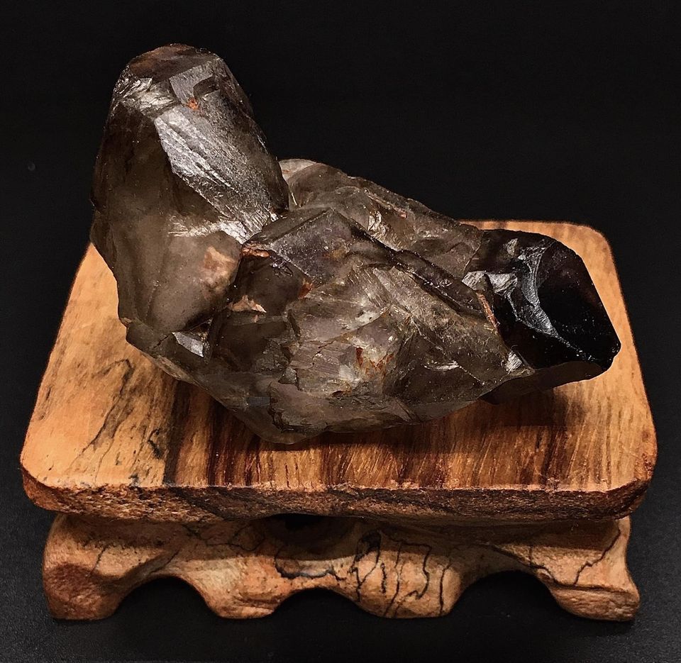 eagleffi's tweet photo. 超七水晶散發出強大能量✨

#水晶
#鈦晶 
#超級七
#原礦
#天然礦石
#骨幹
#骨幹水晶 https://t.co/ReIo1LkDgM