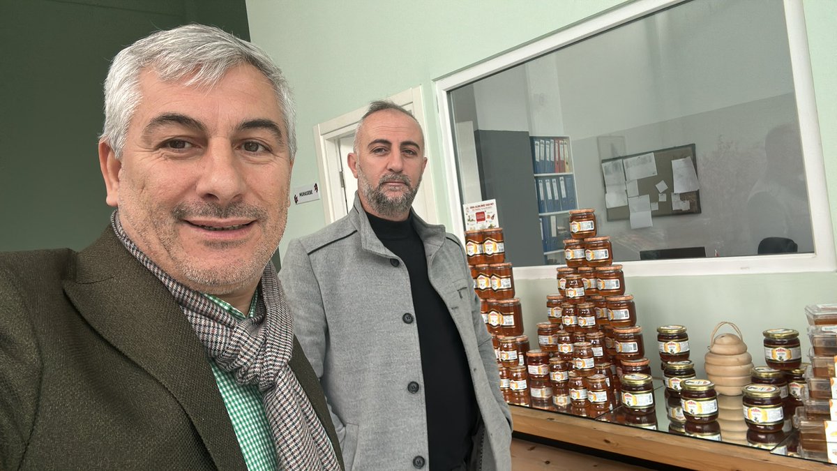 08murataydin's tweet photo. Kıymetli büyüğümüz Asbal firma sahibi aynı zamanda Artkaf Federasyon Bşk Yrd. Dursun Akan hocamızı Şener Temur Başkanımla iş yerinde ziyaret ettik..
#asbal https://t.co/XPErC1o1CI