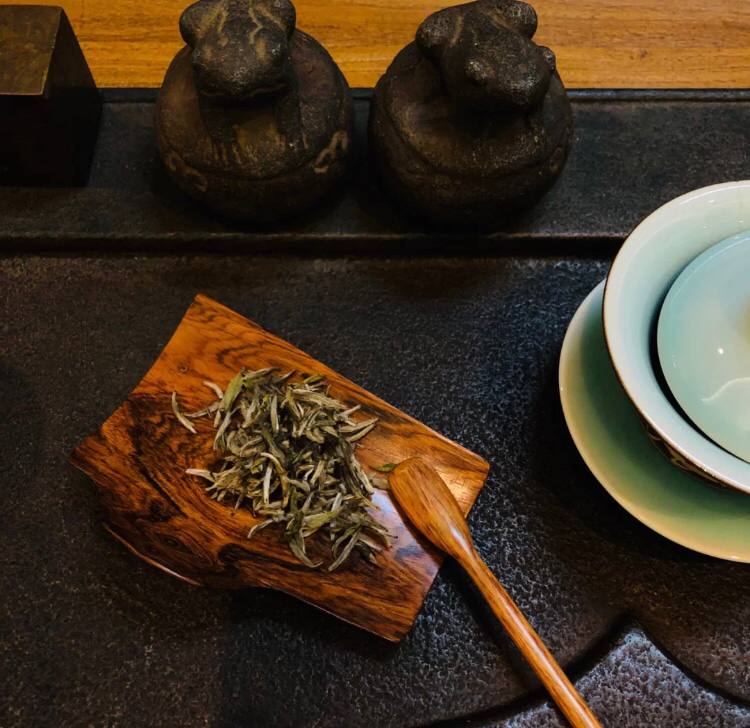 lilmontego's tweet image. Drinking tea can help us calm down. It&apos;s good for our work. With each cup, you can feel the aroma, and the smell, which many people can&apos;t understand without drinking tea.😅😅