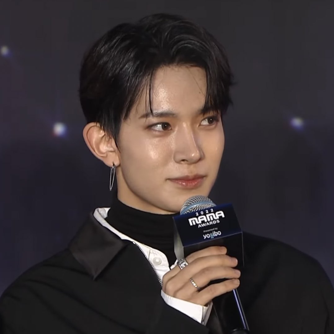 heeseung pics tweet media